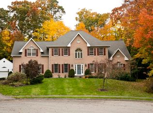 30 Morningside Dr, Shrewsbury, MA 01545