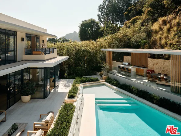 9509 Heather Rd, Beverly Hills, CA 90210
