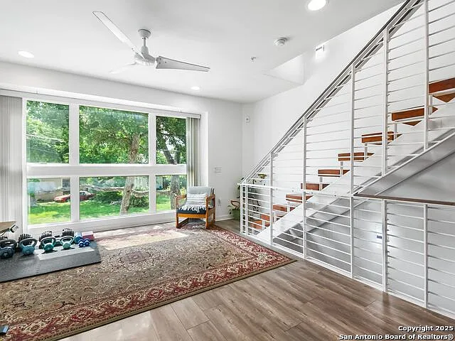143 Catalpa Ave — Photo 8