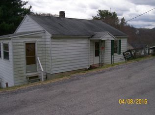 321 Orchard St, North Tazewell, VA 24630