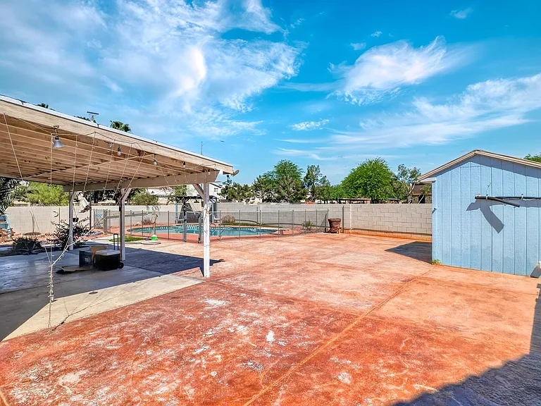 7520 Bowles Dr — Photo 19