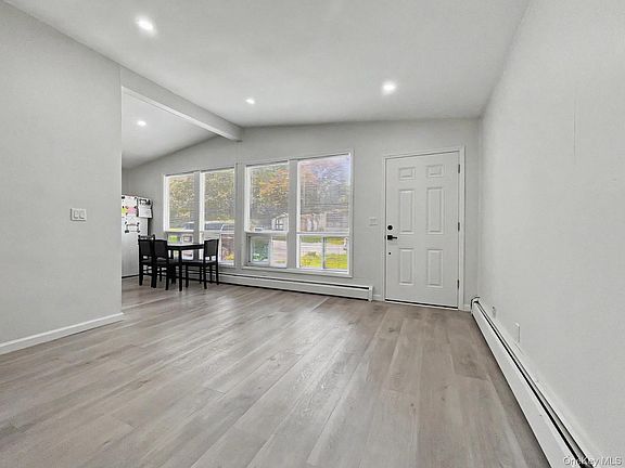 2nd image of 44 Straight Path