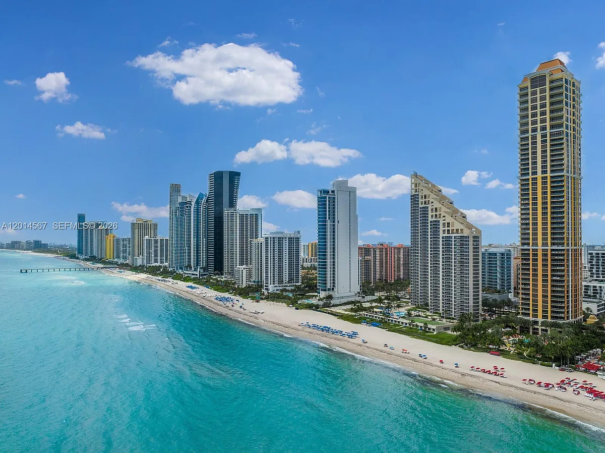 Building Photo - 17749 Collins Ave #3101