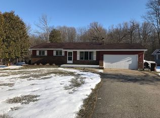 6301 Pleasantview Dr, Clare, MI 48617