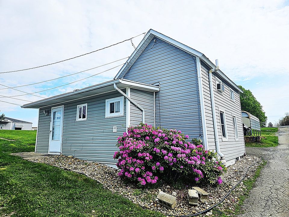 1st image of 10 Eggers Ave
