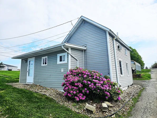 10 Eggers Ave, Belle Vernon, PA 15012
