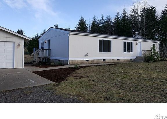 2nd image of 590 E Enchantment Heights Dr
