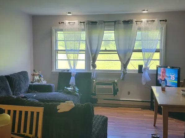 15 Donna Drive #B4, New Haven, CT 06513