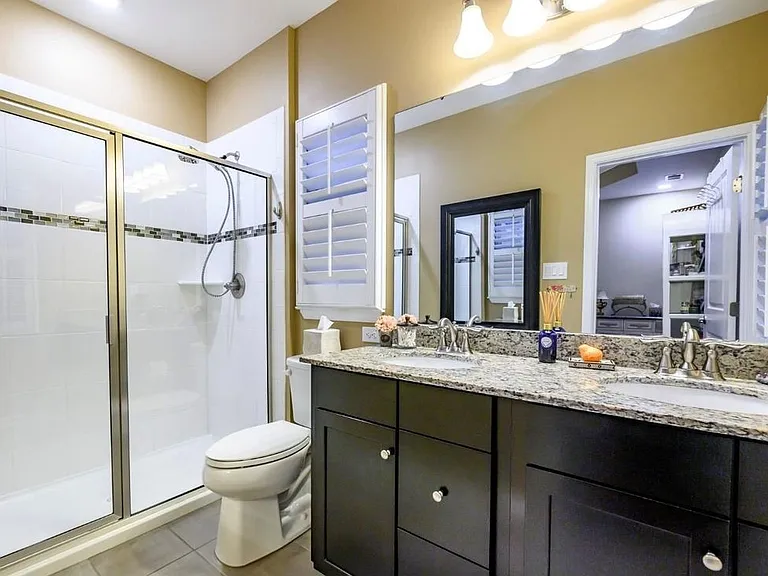 303 Bayside Ct — Photo 15