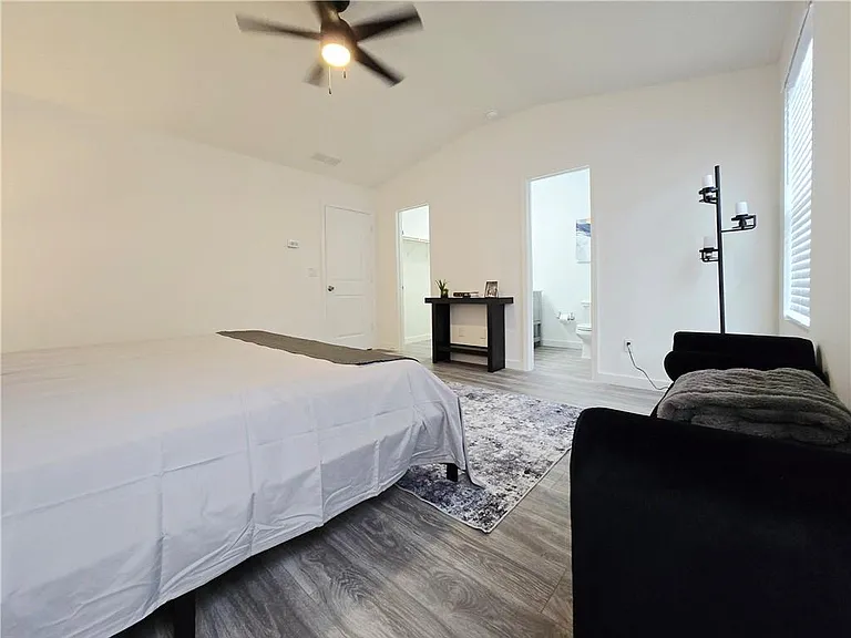 2529 Piering Dr — Photo 4