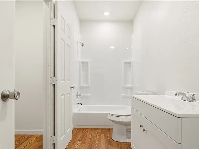704 Norris Ave — Photo 12