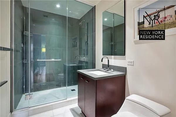 Rented by New York Residence | media 35