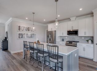 229 Ridgeline Dr, Waynesboro, VA 22980