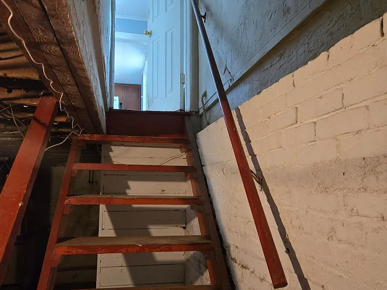 811 Central Ave — Photo 51