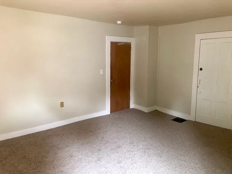 60 E Main St — Photo 11