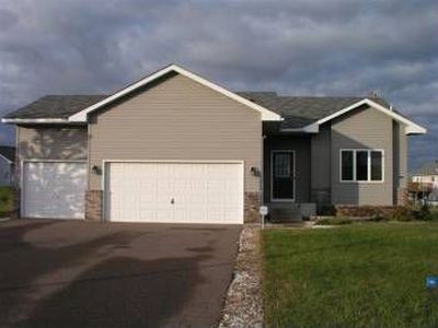 1573 Cedar Dr S, Cambridge, MN, 55008