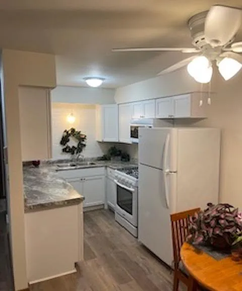 6830 W Kathleen Ct — Photo 3