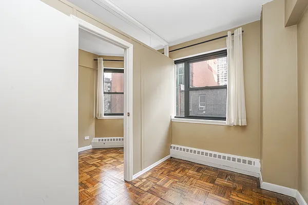 Rented by Bond New York | media 7