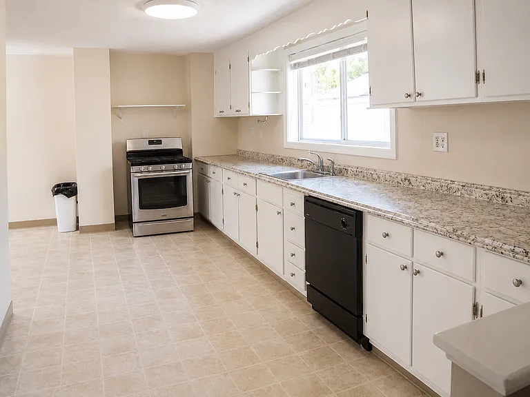 254 Harvard St #1 — Photo 8