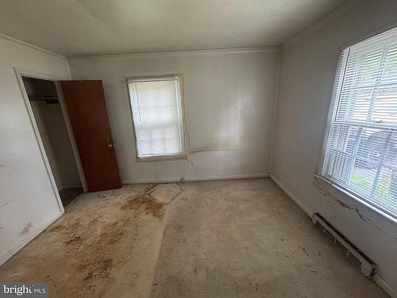 5th image of 4821 Wood Rd