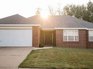 321 Beca Ln, Prairie Grove, AR 72753