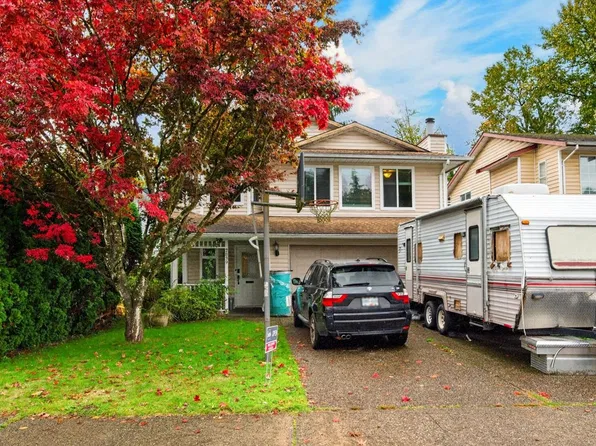 2839 McCoomb Dr, Coquitlam, BC V3B 6L2