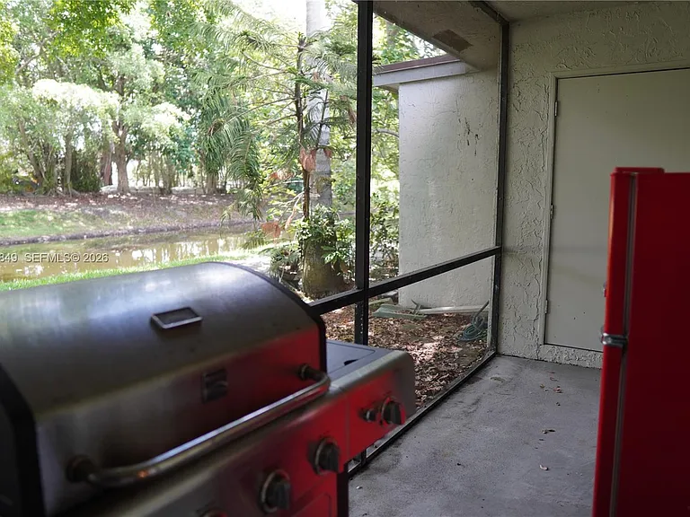 453 Lakeview Dr #2 — Photo 33