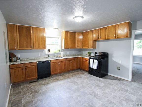 4th image of 3015 Veranda Ave