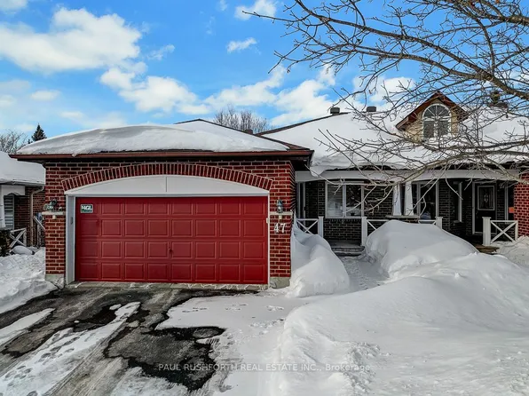 47 Peregrine Cres, Ottawa, ON K2M 2T2
