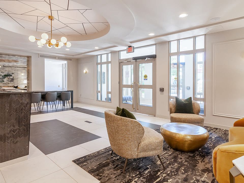 Lobby with WiFi Access