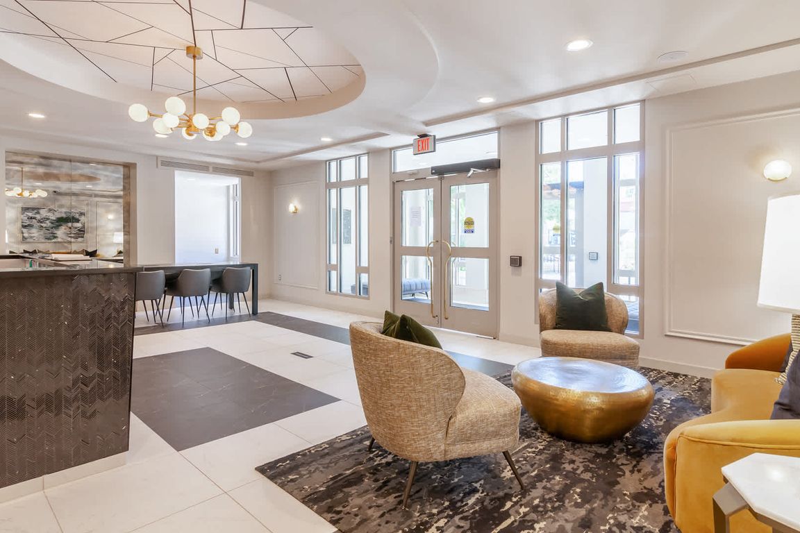 Lobby with WiFi Access