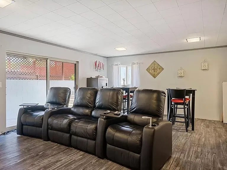1518 W Euclid Ave — Photo 5