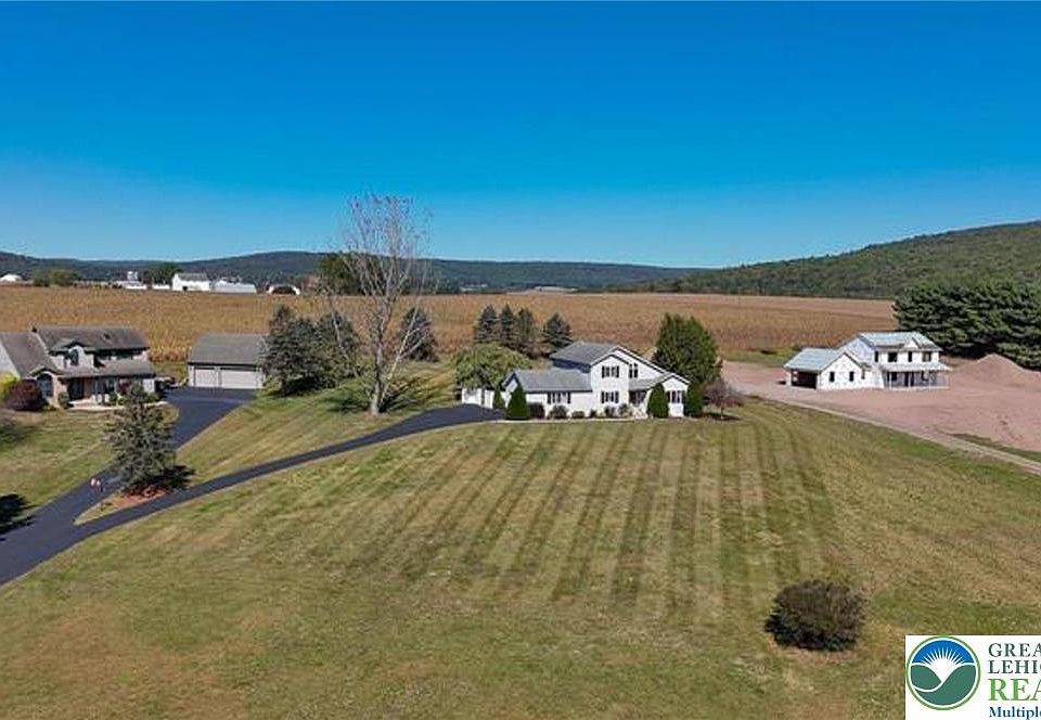 1st image of 1319 Shady Ln