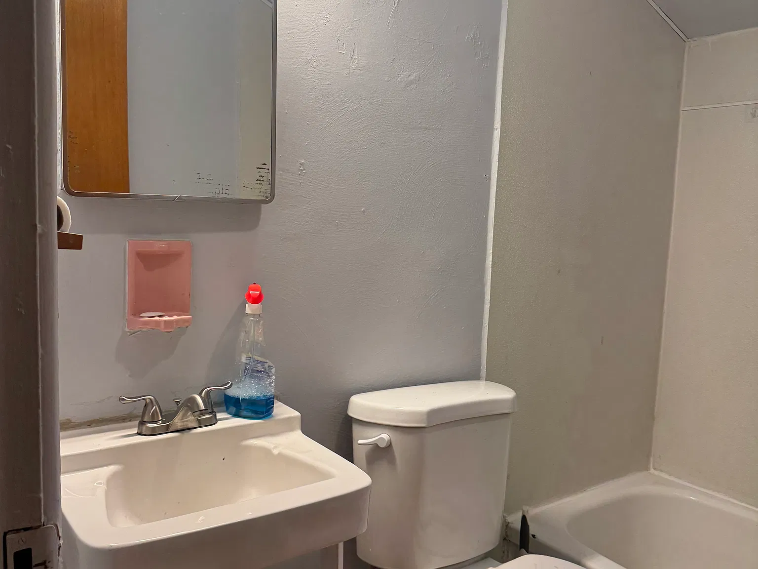 1 bed, 1040 sqft, $895 — Photo 4