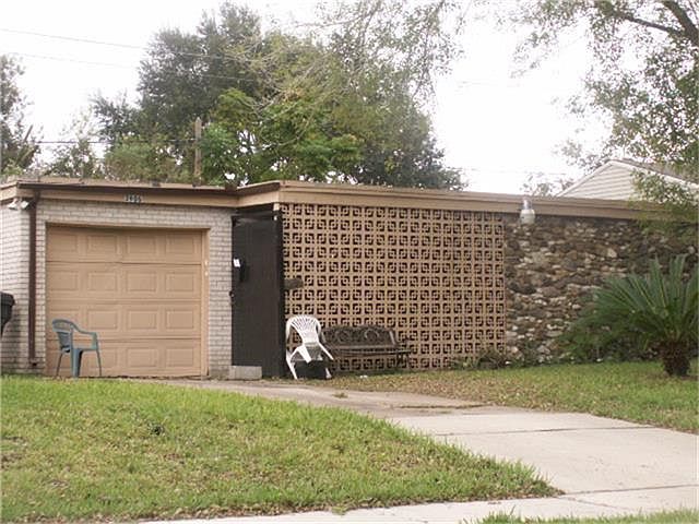 2nd image of 3906 Heatherbrook Dr