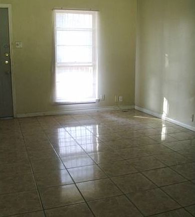 5th image of 7034 Apple Valley Dr