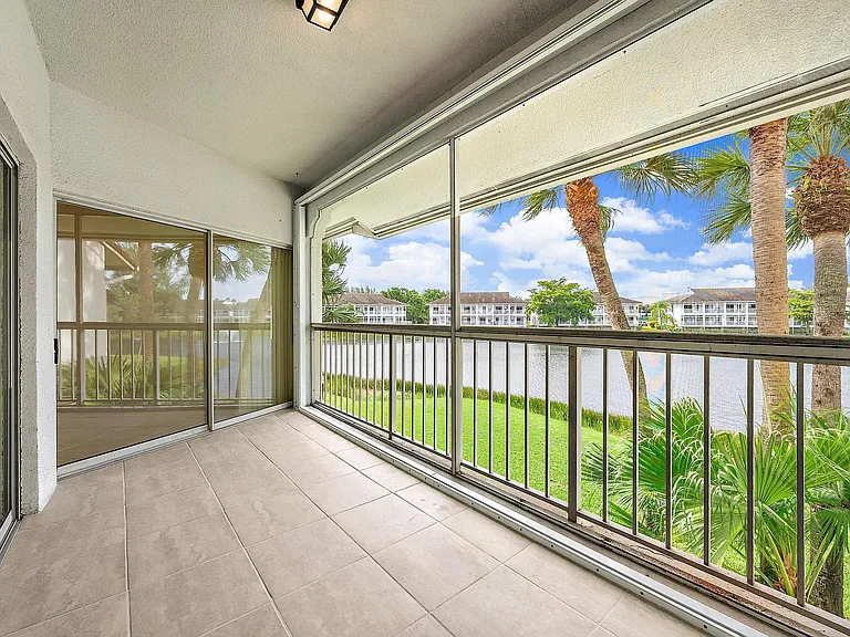 216 Cypress Point Dr — Photo 24