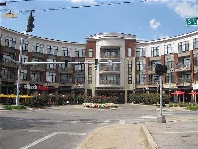 1st image of 650 S Mill St #124