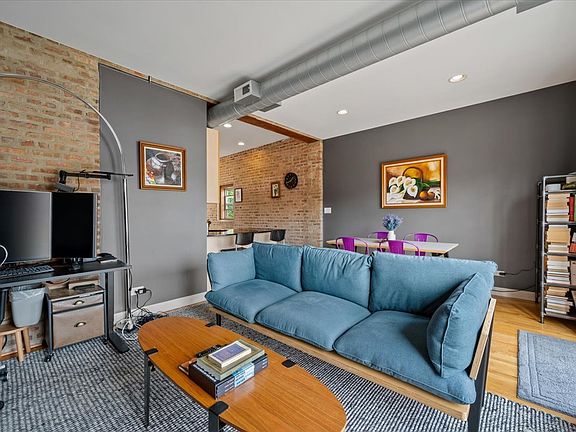 3rd image of 925 S Aberdeen St #3