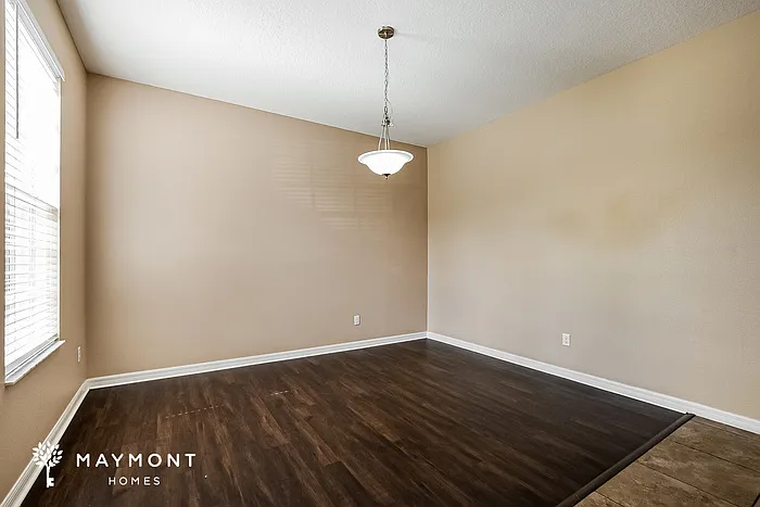 2420 Plantation Oak Dr — Photo 6