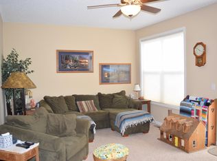 8313 Norwood Ln N, Maple Grove, MN 55369