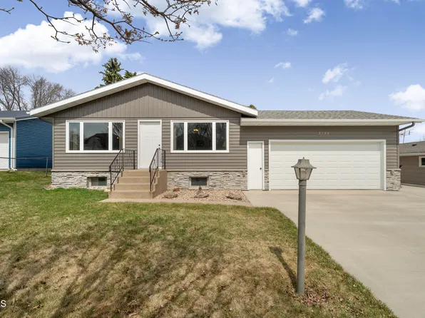 2222 Kennedy Ave, Bismarck, ND 58501