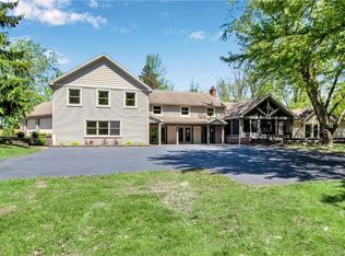 5072 Old Goodrich Rd, Clarence, NY 14031