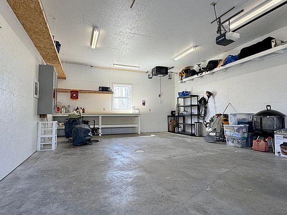 5th image of 31 Pinette Lane