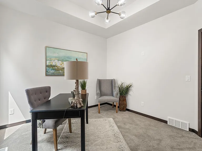 1115 S Foss Ave — Photo 20