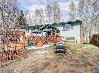 22735 Lake Hill Dr, Chugiak, AK 99567