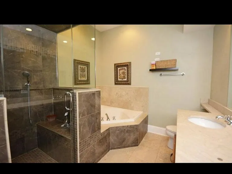 3726 N Lincoln Ave #2S — Photo 8