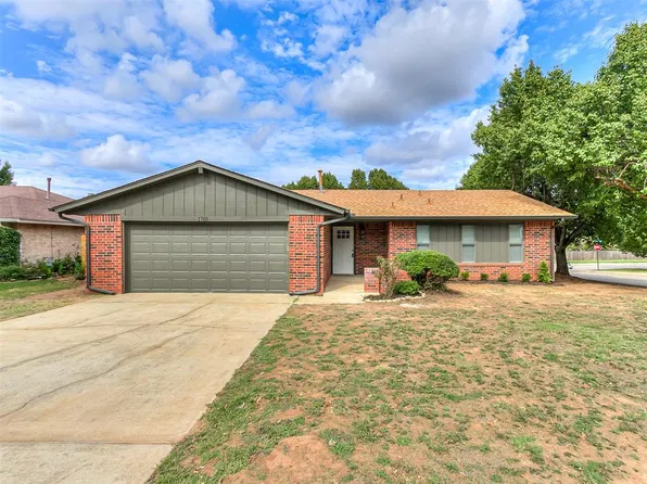 1701 Greenway Ave, Yukon, OK 73099