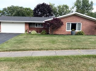 5330 Wolf Ridge Rd, Dayton, OH 45415
