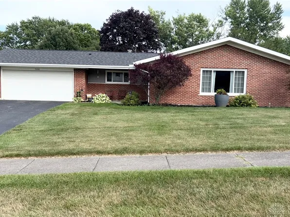 5330 Wolf Ridge Rd, Dayton, OH 45415